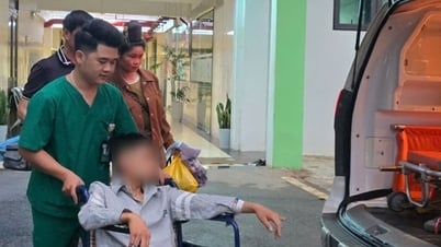 Candidates in Son La take exams by ambulance after appendectomy