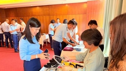 Quản lý thị trường thành phố Hà Nội tổ chức hội thảo phân biệt hàng thật, hàng giả