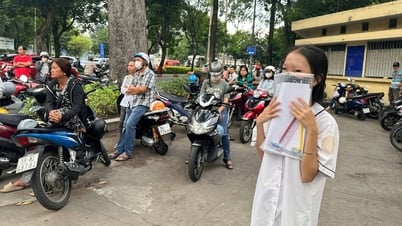 Thi tốt nghiệp THPT: Có thí sinh hôm qua quên phiếu báo dự thi, nay quên CCCD