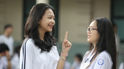 More than 94,000 students in Ho Chi Minh City enter the "first battle" of the graduation exam