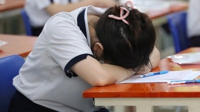 Mang điện thoại, tài liệu, 10 thí sinh bị đình chỉ thi tốt nghiệp THPT