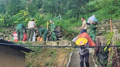 Взрыв батареи стал причиной пожара в доме