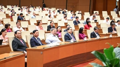 Tổng Bí thư Tô Lâm dự Lễ trao Bằng khen của UBTVQH tặng các Trưởng đoàn, Phó Trưởng đoàn ĐBQH có thành tích xuất sắc
