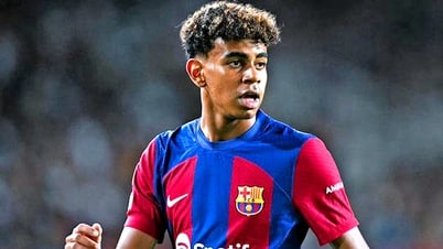 Lamine Yamal chính thức theo bước Messi