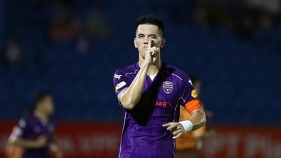 กองหน้า เตี๊ยน ลินห์ พลาดรางวัลรองเท้าทองคำใน "นาทีที่ 89"