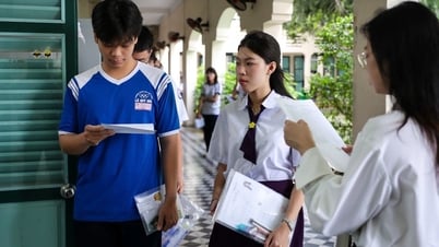 Thi tốt nghiệp THPT 2025: Xem gợi ý giải đề thi môn vật lý tại đây