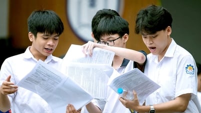Thí sinh thở phào sau giờ thi môn tự chọn