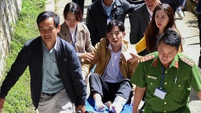 Zwei Studenten, die einen Unfall hatten, unterdrückten ihre Schmerzen und beendeten die Prüfung im Vertrauen auf gute Noten.