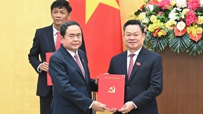 Bốn Bí thư, Phó Bí thư tỉnh ủy nhận nhiệm vụ mới tại Quốc hội