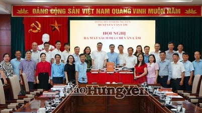 Ra mắt sách Địa chí Văn Lâm