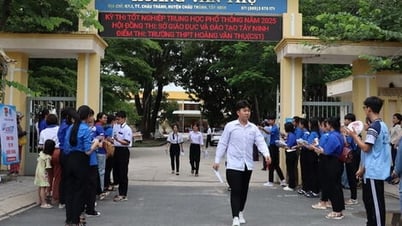 Ngày thi đầu tiên của kỳ thi đầu tiên