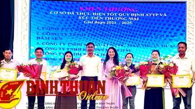 Nâng cao chất lượng gắn với phát triển thị trường tiêu thụ nông lâm thủy sản
