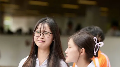 Thí sinh bước vào ngày thi thứ hai: Thực hiện loạt môn thi theo chương trình mới