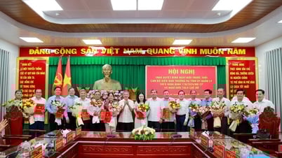 Trao quyết định nghỉ hưu cho cán bộ thuộc diện Ban Thường vụ Tỉnh ủy quản lý