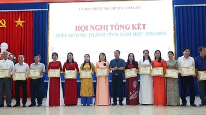 Cam Lâm tổ chức tổng kết, biểu dương thành tích năm học 2024-2025