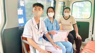 Nữ sinh vừa mổ ruột thừa được xe cấp cứu đưa đến điểm thi tốt nghiệp