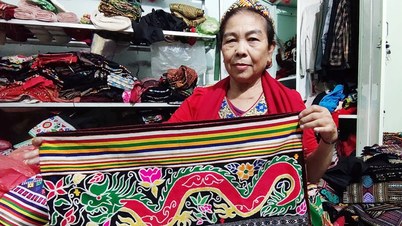 Der „Kunsthandwerker“ des Dorfes und die Reise, thailändische Kleider in die Welt zu bringen