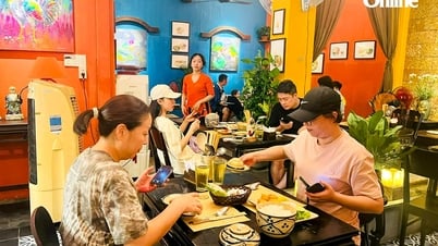 Sống chậm giữa phố biển