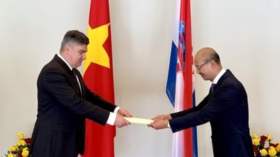 El Embajador Bui Le Thai presenta sus cartas credenciales al Presidente de Croacia