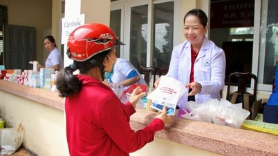 Khám bệnh, cấp thuốc miễn phí cho hơn 1.500 lượt người dân xã Ea Kiết