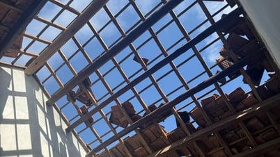 Lốc xoáy 10 phút tốc mái gần 30 ngôi nhà ở Quảng Nam
