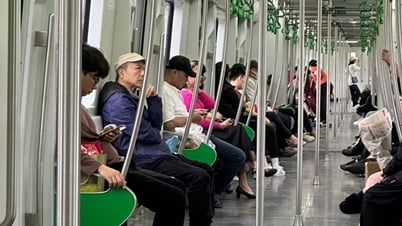 Hanoï : Billets de bus et de train à 5,6 millions de VND/an
