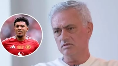 Mourinho đổi ý, không ‘giải cứu’ Jadon Sancho khỏi MU