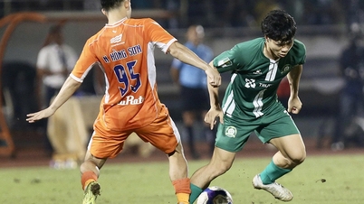 Da Nang entgeht dem Abstieg, aber Cong Phuong kann noch nicht in die V-League zurückkehren: 10 Milliarden VND werden „im Safe aufbewahrt“.