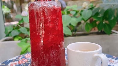 Peaceful corner at Yen tea shop