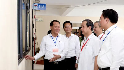 Bộ trưởng Giáo dục lưu ý công tác chấm thi Tốt nghiệp THPT