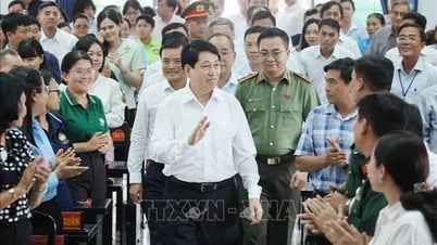Chủ tịch nước Lương Cường tiếp xúc cử tri hai huyện Hóc Môn và Củ Chi