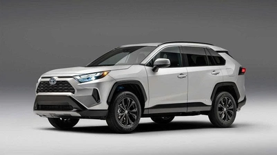 Toyota sets global sales record in May 2025