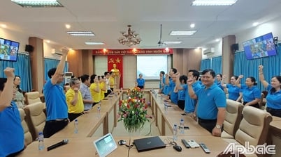 Lanzamiento para responder al Día 1-7 del Seguro de Salud de Vietnam