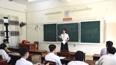 광남의 학자들은 "천국의 문"을 통과합니다.