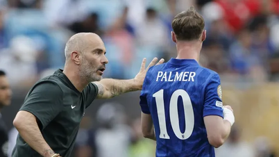 HLV Enzo Maresca nổi điên sau trận đấu kéo dài 5 tiếng của Chelsea