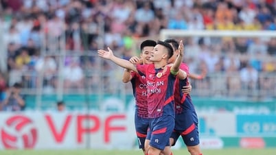 ซ่งลัม เหงะอาน - กงอัน ฮานอย (ครึ่งหลัง) 0-4 : อลัน กราฟิเต้ ยิงสองประตู