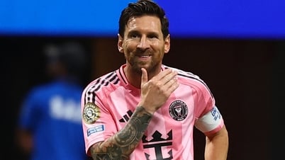Messi đối mặt vết thương lòng