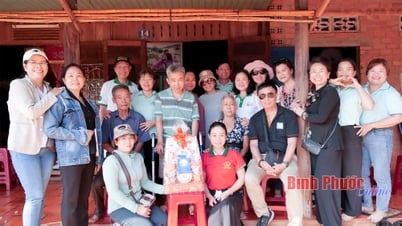 ពង្រីកដំណើរមនុស្សធម៌