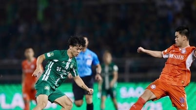 كونغ فونغ وبينه فوك فشلا في الحصول على تذاكر الدوري الفيتنامي: المال ليس كل شيء