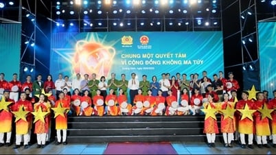 ការផ្លាស់ប្តូរសិល្បៈ "ការប្តេជ្ញាចិត្តតែមួយ - ដើម្បីសហគមន៍គ្មានគ្រឿងញៀន"