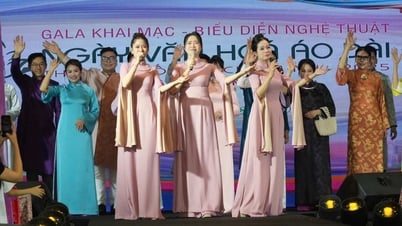 ការរចនាម៉ូដ Ao Dai ជាង 100 ត្រូវបានសម្តែងនៅឯពិធី 'Ao Dai Tri An'