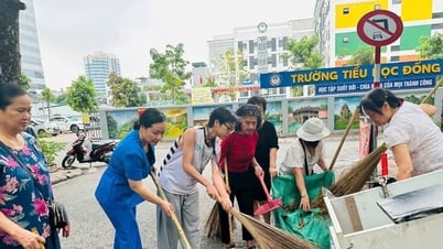 Phường Kim Liên (mới) ra quân tổng vệ sinh môi trường chào mừng ngày hội lớn