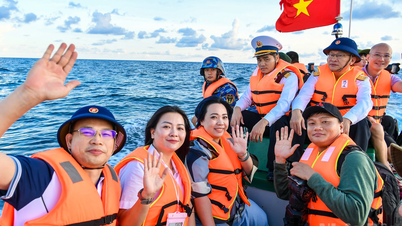  Hành trình ý nghĩa của 100 Nhà báo đến với quần đảo Trường Sa