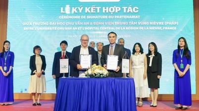 Sinh viên Đại học Chu Văn An có cơ hội học tập và làm việc tại Pháp sau thỏa thuận hợp tác với thành phố Nevers