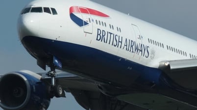 Flight attendant caught dancing naked on flight while high on drugs