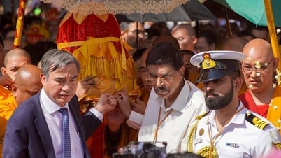 بقايا بوذا شاكياموني تغادر فيتنام