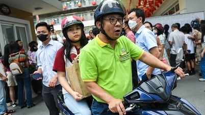 Muchos candidatos en Hanoi acudieron al lugar de examen equivocado y muchos profesores tuvieron que convertirse en "conductores de mototaxi".