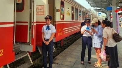 Giảm 10% giá vé tàu cho học sinh đi thi tốt nghiệp Trung học phổ thông và thi đại học