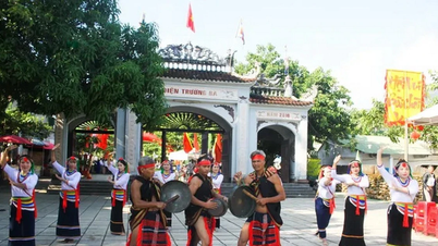 ศิลปะการเต้นรำ Ca Dao และเทศกาลงาราเป็นมรดกทางวัฒนธรรมที่จับต้องไม่ได้ของชาติ
