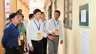 Phó Chủ tịch UBND thành phố Hoàng Minh Cường kiểm tra công tác tổ chức Kỳ thi tuyển sinh vào Lớp 10 THPT công lập, năm học 2025 - 2026